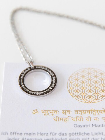 Divasya Kette 'Gayatri Mantra'‌ in Silber
