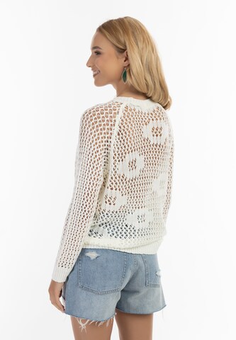 IZIA Sweater in White