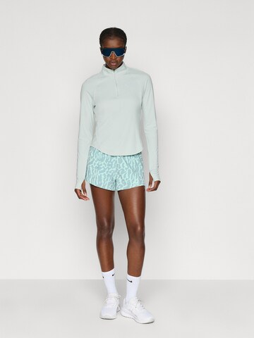 NIKE Обычный Спортивные штаны 'Swift' в Зеленый