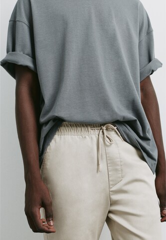 Pull&Bear Tapered Nadrág - bézs