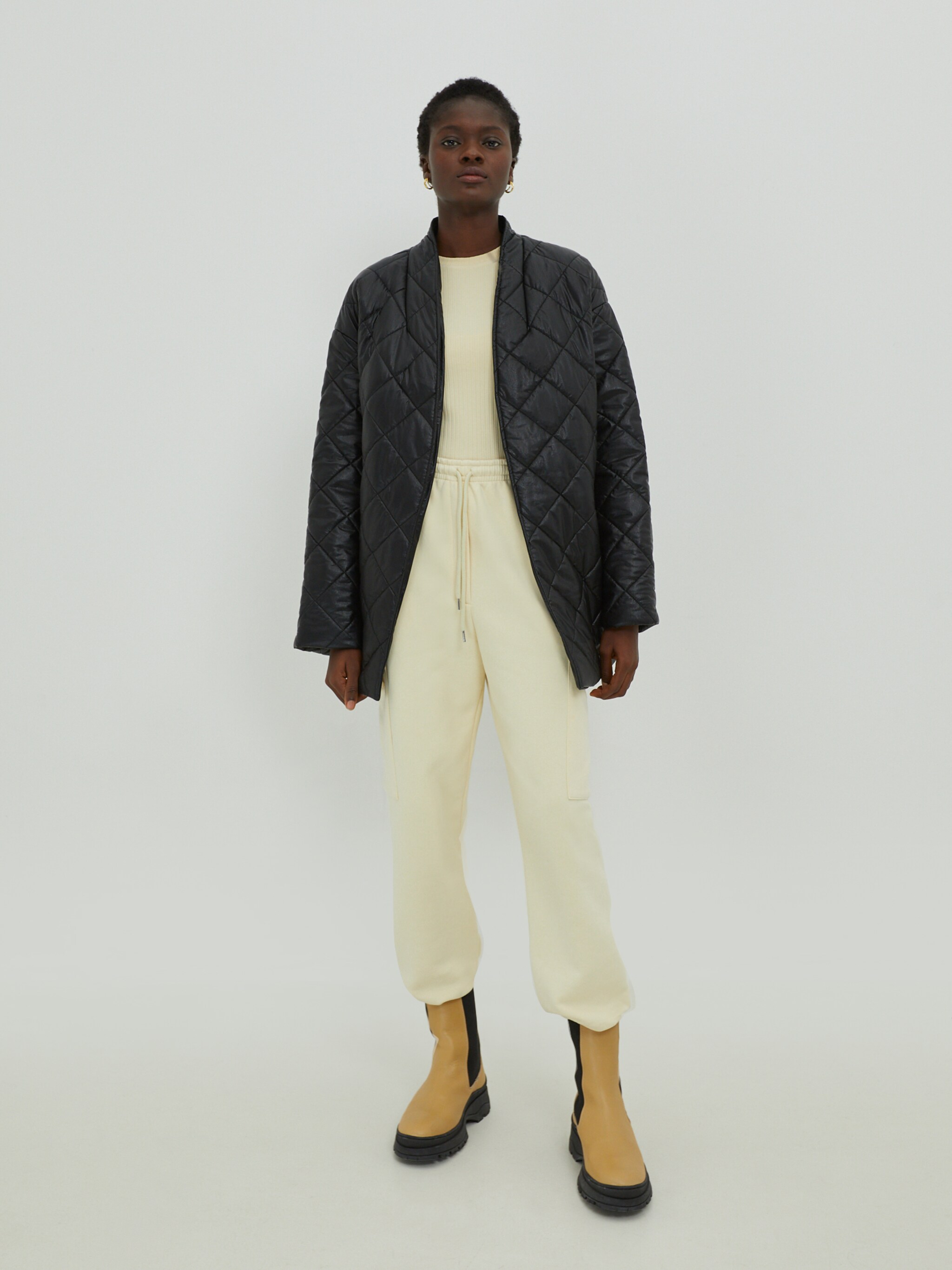 EDITED Producten Shirt 'Gwen' Beige