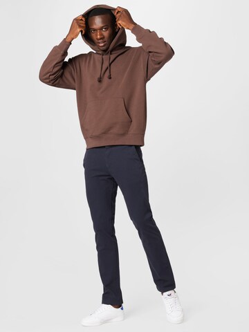 LEVI'S ® Sweatshirt 'Red Tab Sweats Hoodie' in Bruin