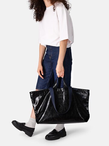 Clio Shopper in Black