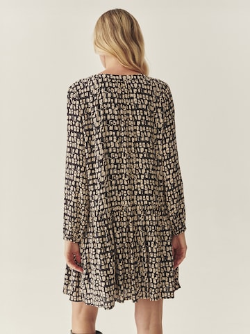 TATUUM Obleka 'MARLI' | črna barva