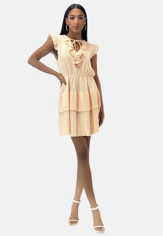 Elara Jurk in Oranje: voorkant