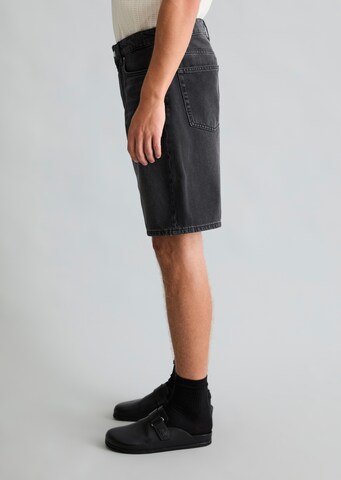 Marc O'Polo DENIM Regular Shorts 'Kalle' in Grau