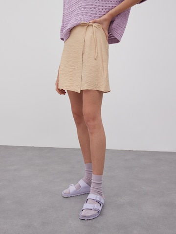 EDITED Skirt 'Grazia' in Beige: front