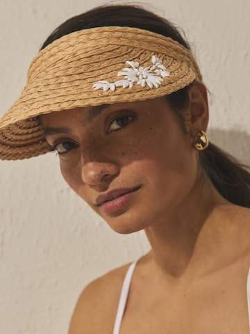 Next Cap in Beige