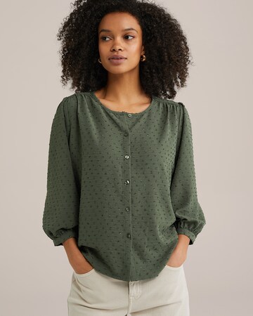 WE Fashion Blouse in Green: front