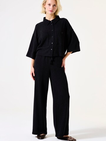 Loosefit Pantaloni di GARCIA in nero: frontale