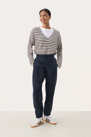 Effilé Pantalon 'Shenas' Part Two en bleu
