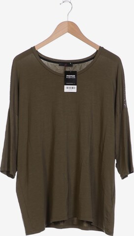Emilia Lay Top & Shirt in 6XL in Green: front