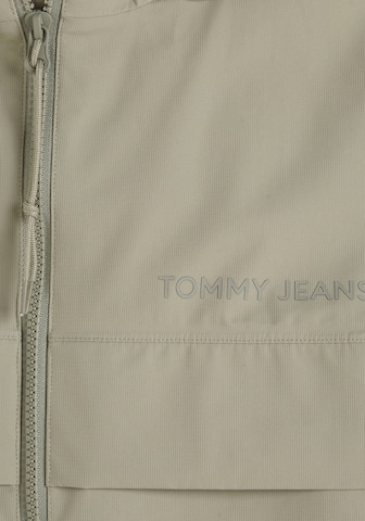 Tommy Jeans Plus Between-Season Jacket 'Tech Chicago' in Green