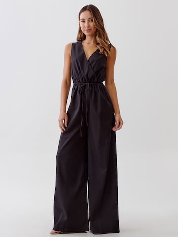 Tussah Jumpsuit 'CHARLI' in Zwart: voorkant