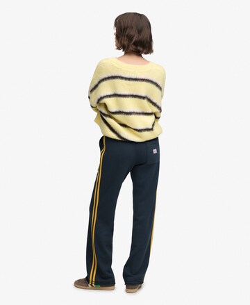Superdry & Co Loosefit Broek 'Athletic Essentials' in Rood