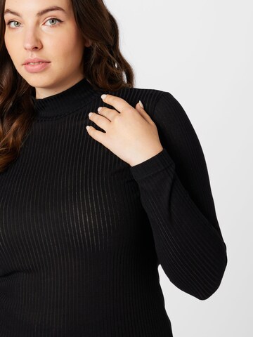 Vero Moda Curve Shirt 'GRACE' in Schwarz