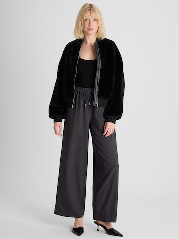 Wide leg Pantaloni 'Blanca' de la Guido Maria Kretschmer Women pe gri