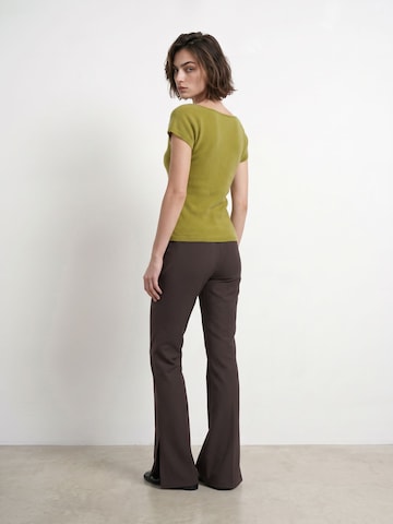 HYPEDROP - regular Pantalón en marrón