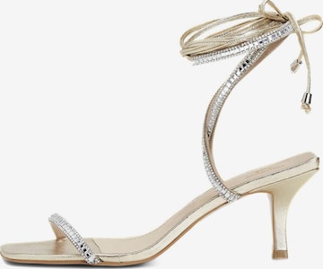 Mangara Atelier - Sandalias con hebilla 'Aroeira Damen Riemensandalen Leder Gold Strass Absatz 8 cm' en oro: frente