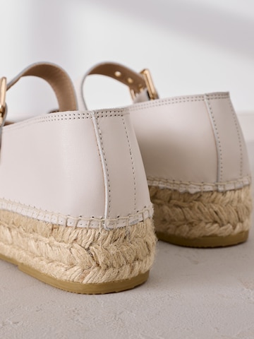 balta Next Espadrilės