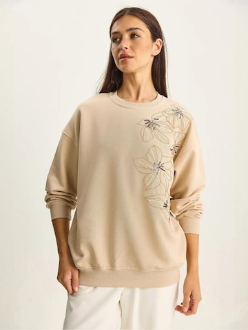 Felpa di Bianco Lucci in beige