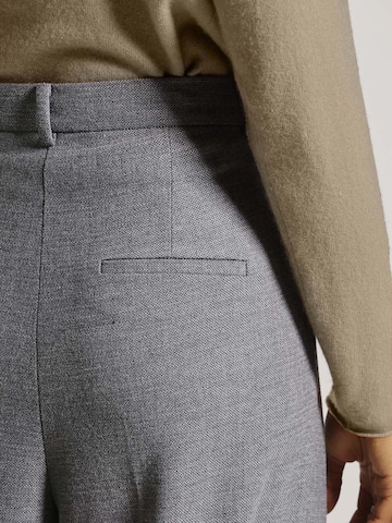 MADELEINE Loosefit Hose in Grau