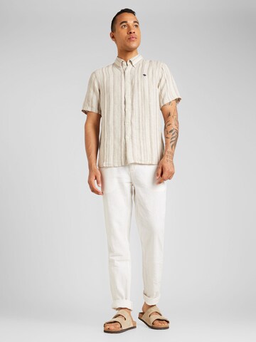 Abercrombie & Fitch - Ajuste regular Camisa 'FEB4' en marrón