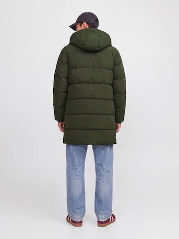 JACK & JONES Зимнее пальто 'JJEBecks' в Зеленый