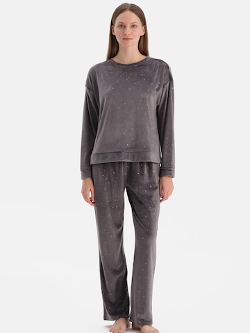 Dagi Пижама в Черный: спереди