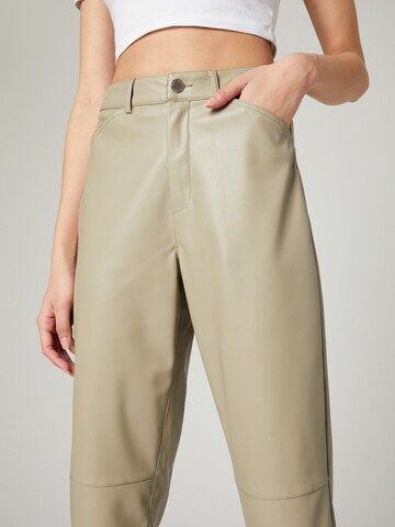 Regular Pantalon 'Nena' Guido Maria Kretschmer Women en vert