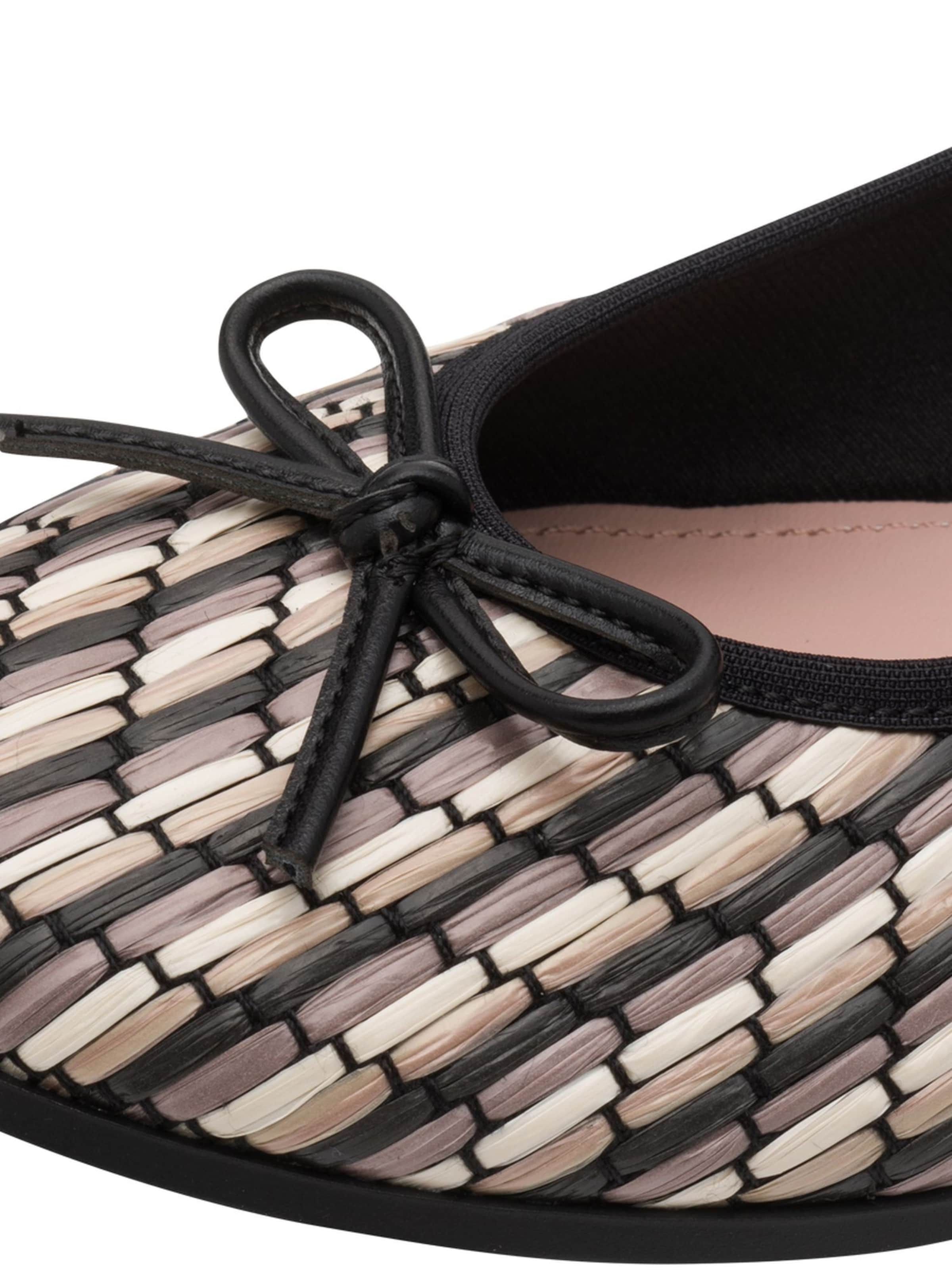 Tamaris Ballerina in Schwarz