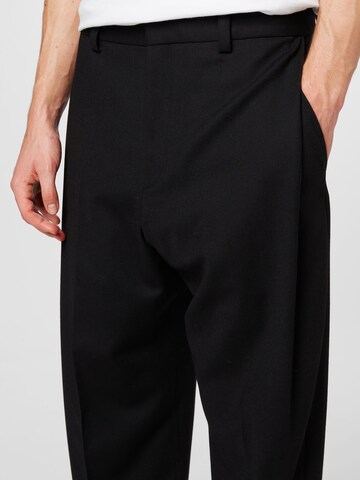 HUGO Regular Pleated Pants 'Faru224X' in Black