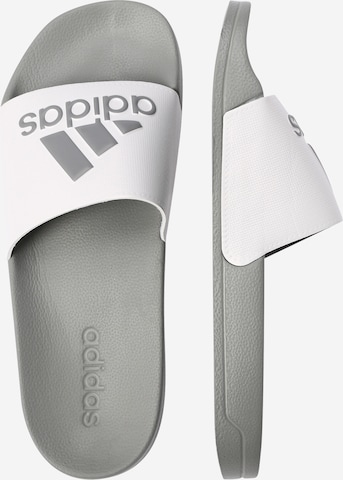 ADIDAS SPORTSWEAR Strand-/badsko 'Adilette' i vit