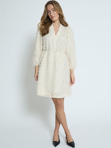 Peppercorn Dress 'Tyrell' in White: front