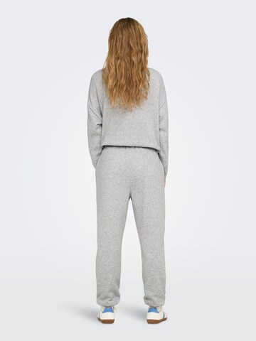 Tapered Pantaloni di ONLY in grigio