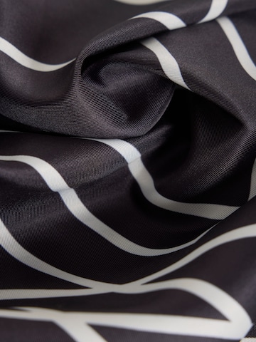 VILA Sjal 'VIGrafic' i sort