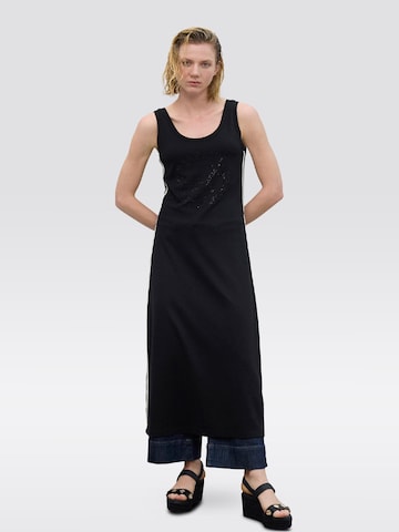 Lola Casademunt - Vestido em preto