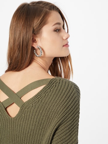 ABOUT YOU Sweater 'Liliana' in Green