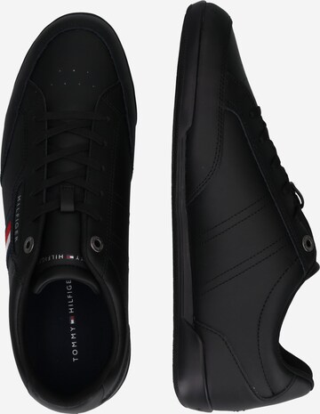 TOMMY HILFIGER Sneaker in Schwarz