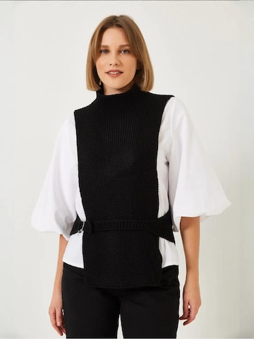 Bianco Lucci - Blusa em branco: frente