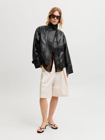 Veste mi-saison 'LENORA' JJXX en noir