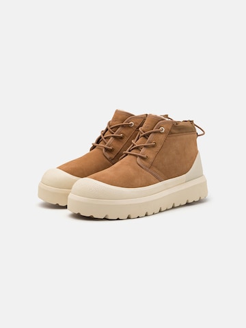 UGG Šněrovací boty 'NEUMEL' – hnědá
