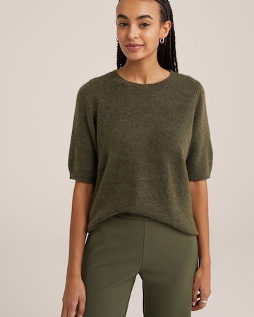 WE Fashion Sweater in Green