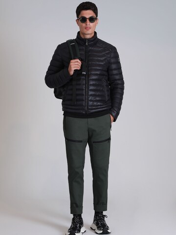 Veste d’hiver Lufian en noir : devant