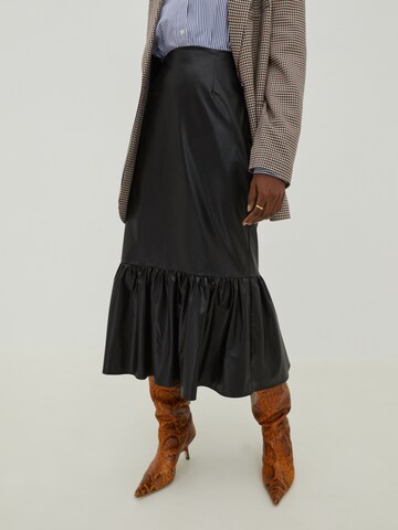 EDITED Skirt 'Wren' in Black: front