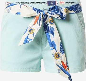 Superdry Shorts in Grün: predná strana