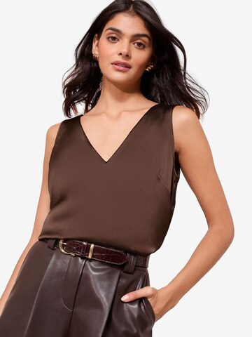 brūns Friends Like These Topiņš: no priekšpuses