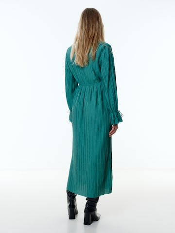 Robe 'Alwa' EDITED en vert