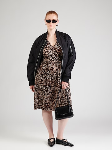 ONLY Carmakoma - Vestido 'CARSafari' em castanho