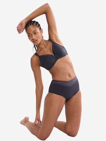 TRIUMPH Maxislip ' Red Label True Shape Sensation ' in Grau